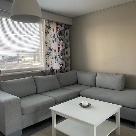 Iso Huoneisto 4 Apartment *